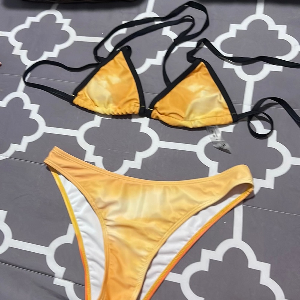 SHEIN bathing suit worn top once size small